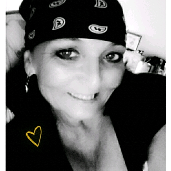 Meet your Posher, Kim - Picture 1 of 1